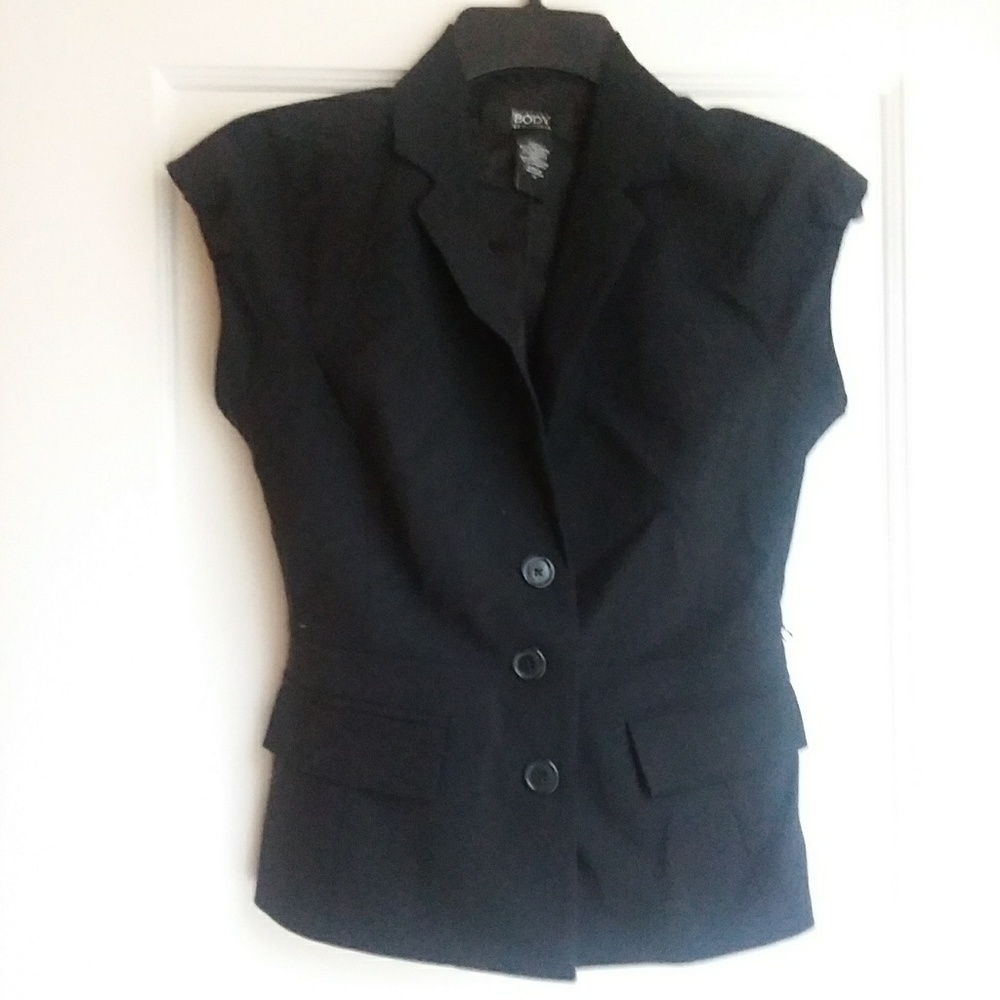 Body By Victoria Sleeveless Black Blazer